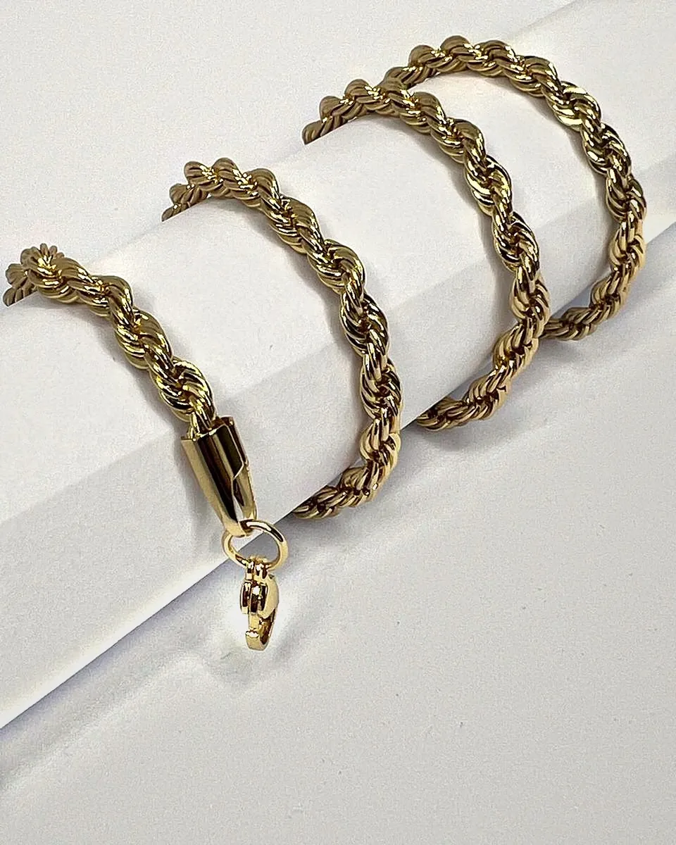 Sutli Bold Rope Chain, second angle