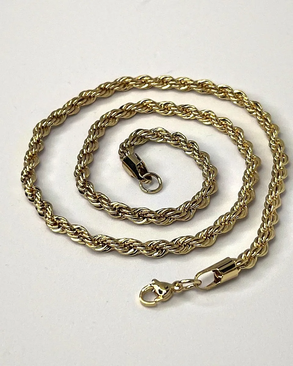 Sutli Bold Rope Chain, studio photograph