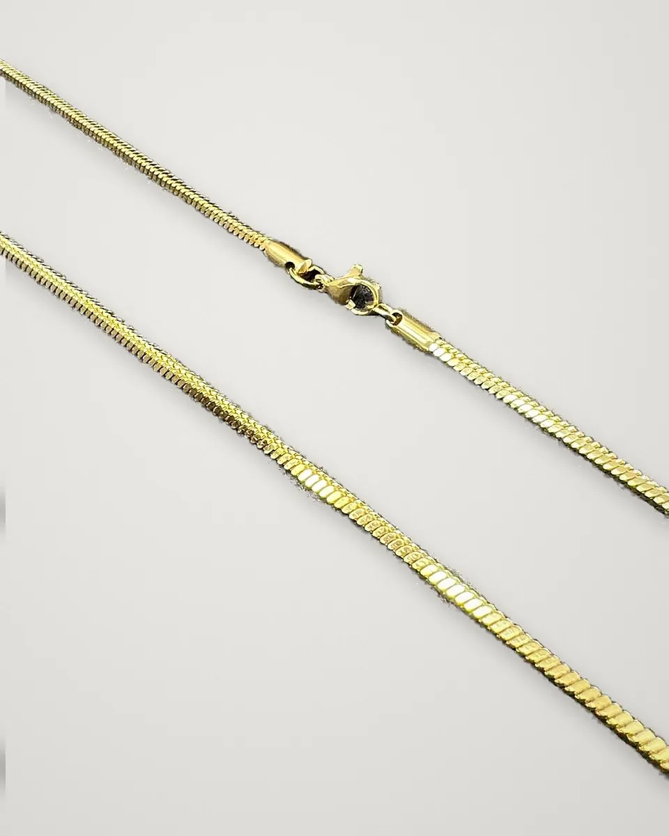 Plinth Square Chain, clasp and construction detail