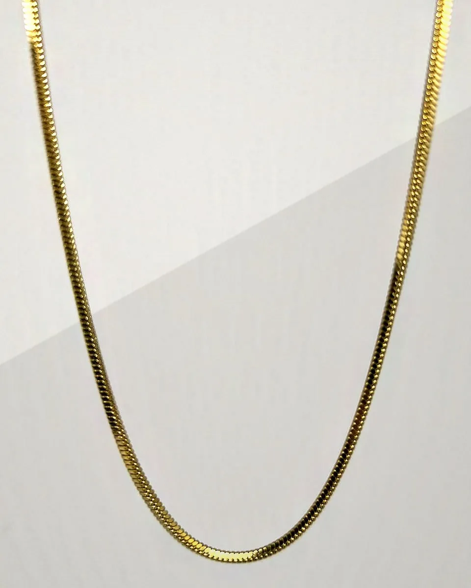 Brise Fine Herringbone, studio photograph