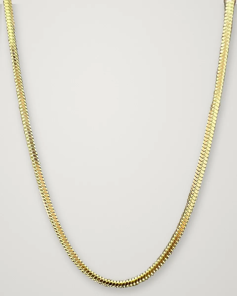 Plinth Square Chain, second angle